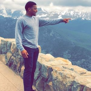 Meet your Posher, Dee